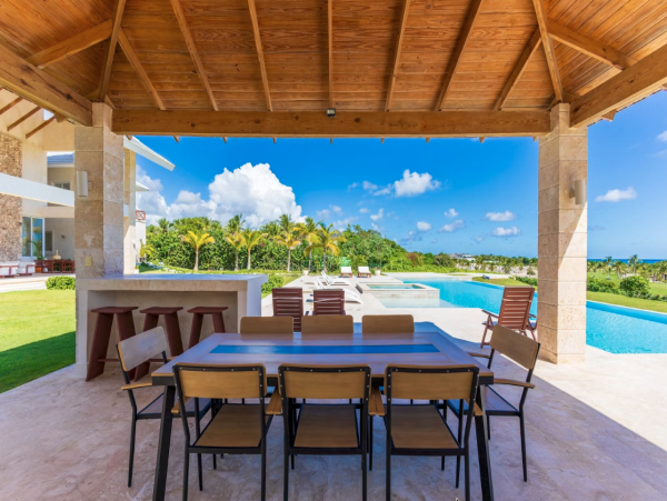 Luxurious Punta Cana Villa with Private Pool & Beach Access